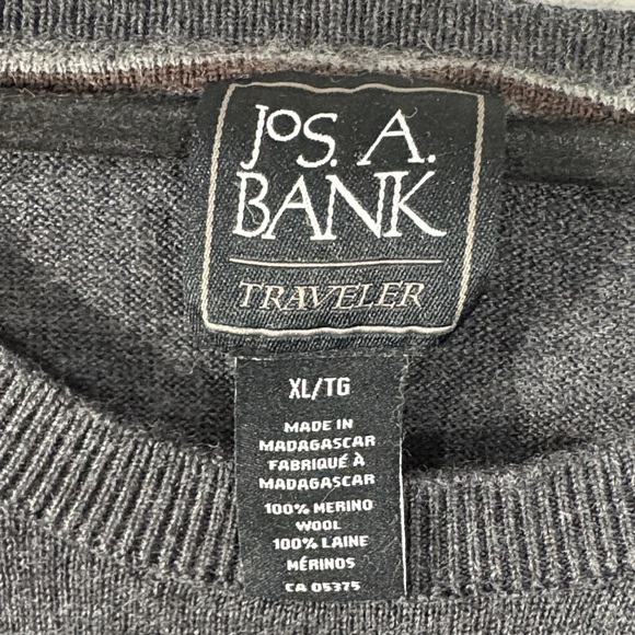 Jos. A. Bank charcoal wool Crewneck Sweater - Picture 2 of 5
